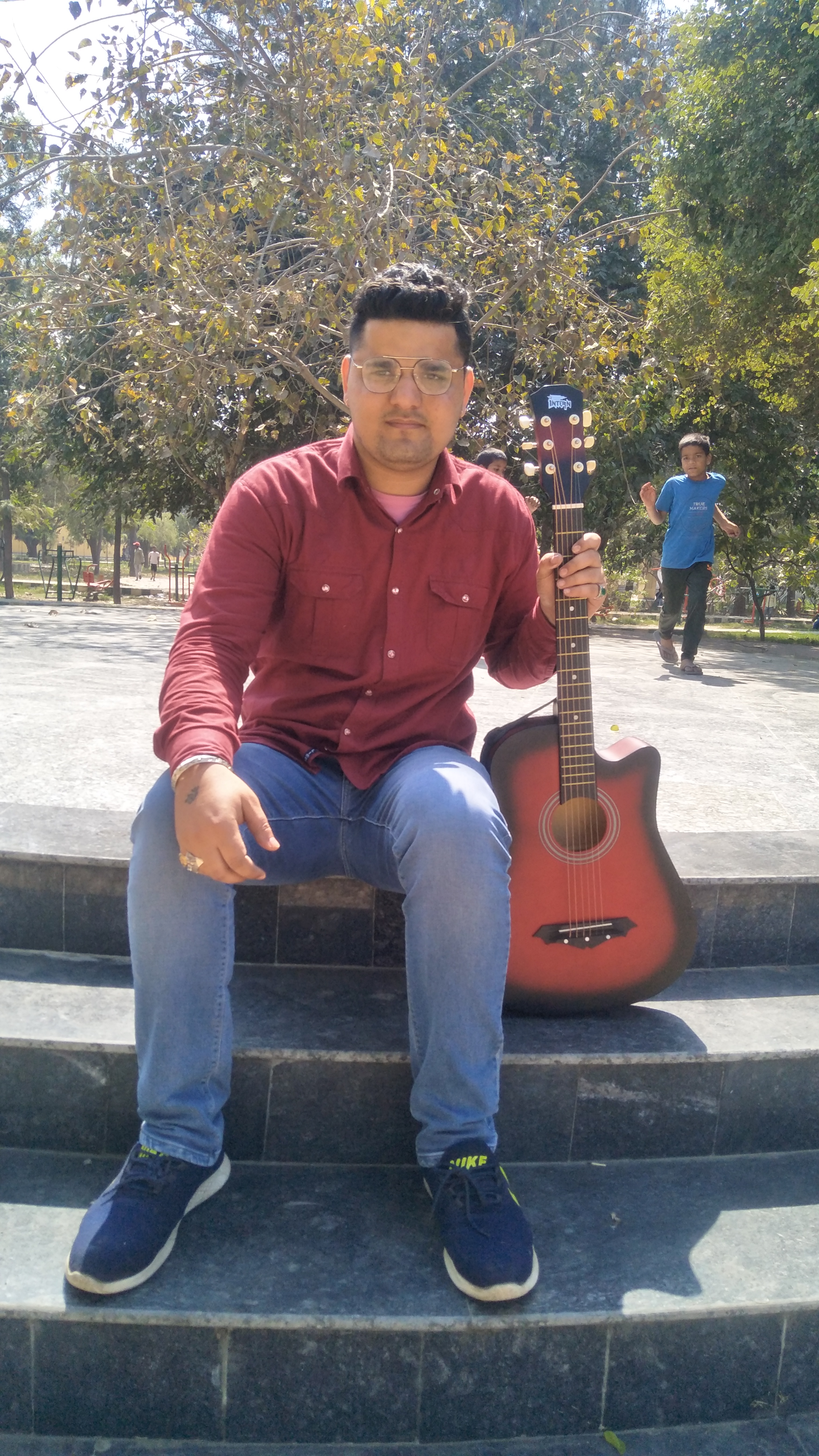 TERA CHAAR DIN MOH AMAN BHOLA